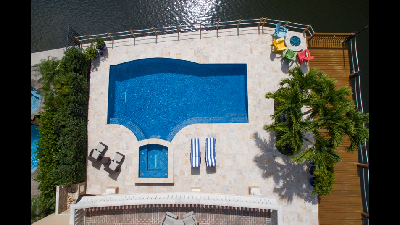 Raised Spa Pool at Water's Edge