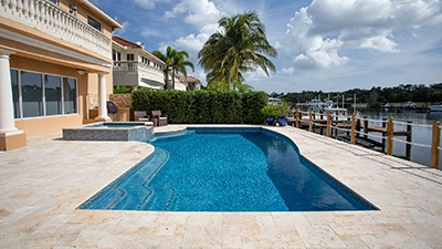 Raised Spa Pool at Water's Edge