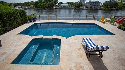 Raised Spa Pool at Water's Edge